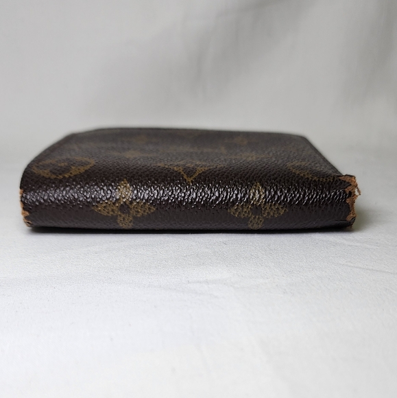 Louis Vuitton Monogram Bi-Fold - Picture 6 of 15